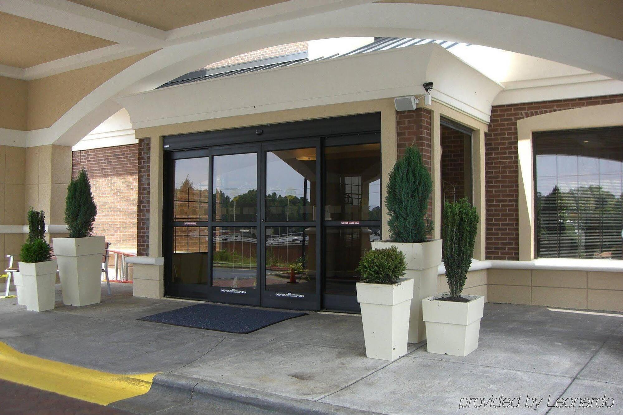 Holiday Inn Express Winston-Salem Medical Ctr Area Exteriör bild
